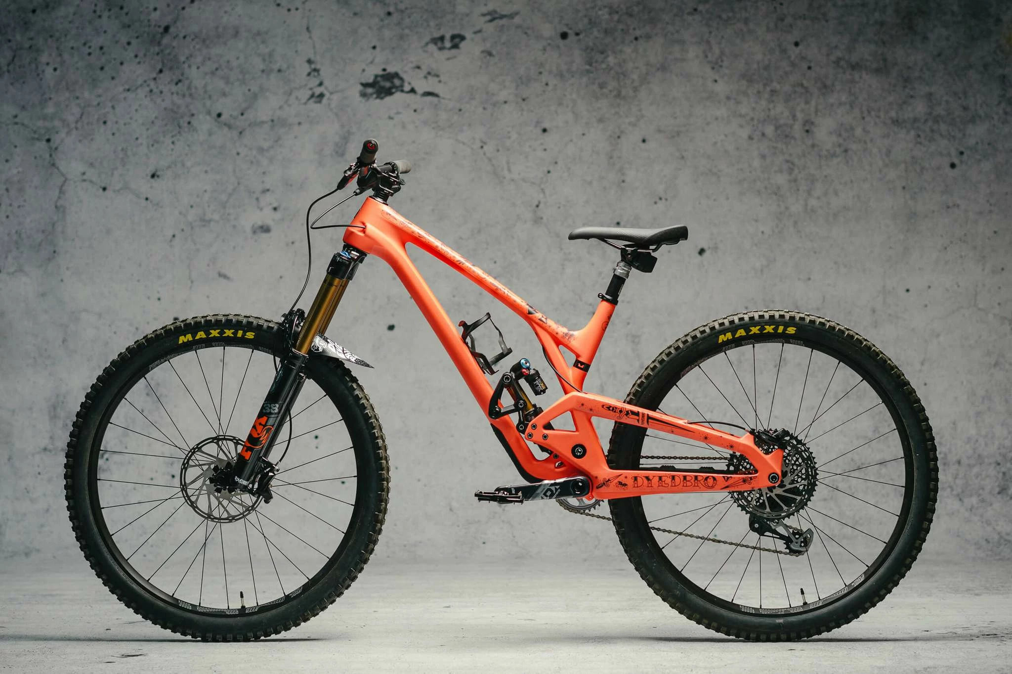 DyedBro Old School Tattoo Rammefolie – Sort 2 DyedBro Old School Tattoo Rammefolie – Sort - Billede 2