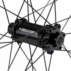 Newmen Components Newmen Evo SL E.G. 30 29″ Hjulsæt – Sort -Crankbrothers Salgsbutik 906252@4x scaled 1