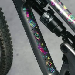 DyedBro Unicorn Rammefolie – Glitter 10 DyedBro Unicorn Rammefolie – Glitter -Crankbrothers Salgsbutik ACC 7815 38da62f7 b55f 4977 bf22 d27f7e366a67 1024x1024@2x