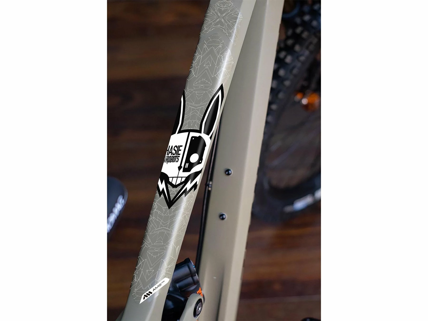 All-mountain-style All Mountain Style Beskyttelsfolie Extra – Hasie & The Robots 2 All-mountain-style All Mountain Style Beskyttelsfolie Extra – Hasie & The Robots - Billede 2