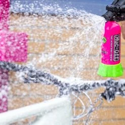 Muc-Off Bottle For Life Bundle + Punk Powder -Crankbrothers Salgsbutik Bottle For Life w Pressure Washer 1900x crop center@2x scaled e1636630109282