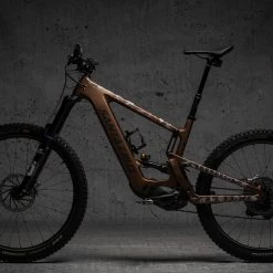 DyedBro Old School Tattoo Rammefolie Emtb Hvid – Mat 6 DyedBro Old School Tattoo Rammefolie Emtb Hvid – Mat -Crankbrothers Salgsbutik DSC 0829 Edit 5b2148df 75f1 464f 930a 88571fc949c1 1024x1024@2x