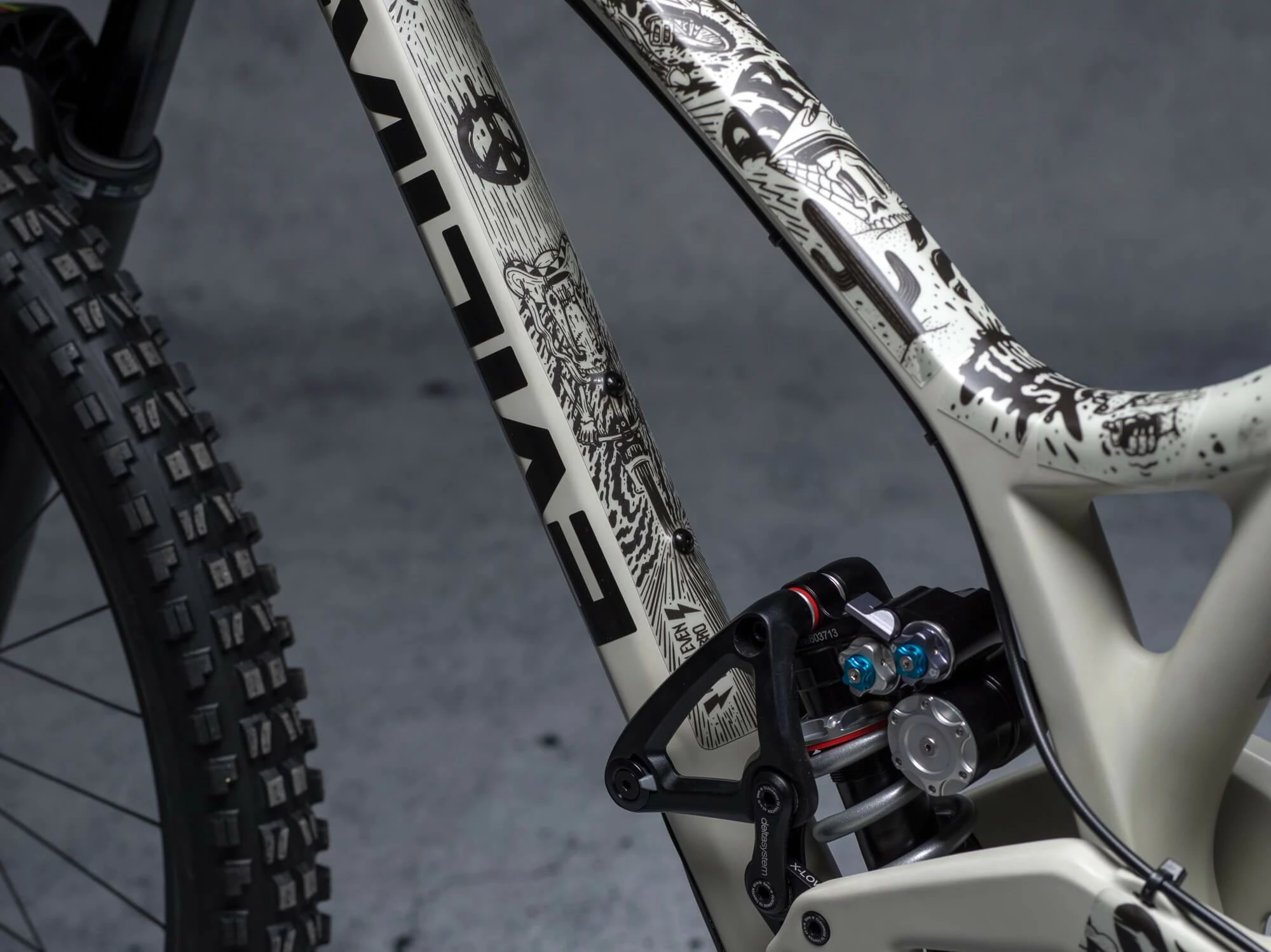 DyedBro Fluor Rammefolie – Mat / Sort 1 DyedBro Fluor Rammefolie – Mat / Sort