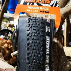 Maxxis Rekon Race 29×2,35 EXO -Crankbrothers Salgsbutik IMG 20190207 160804 scaled 1