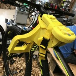 Feva Seat Feva Star Seat 2-5ÅR GUL/RØD -Crankbrothers Salgsbutik IMG 2720 e1488533327496 scaled 2