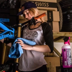 Muc-Off Bike Cleaner 1000ML -Crankbrothers Salgsbutik Screen Shot 2017 02 07 at 14.22.14 1