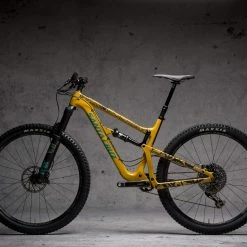 DyedBro Viking Rammefolie Sort – Mat -Crankbrothers Salgsbutik Viking Black 2 1024x1024@2x