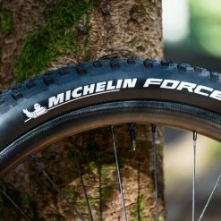 MICHELIN FORCE XC FOLDING Dæk -Crankbrothers Salgsbutik albums PRESS 02 PNEUS TYRES 2ROUES 2WHEELS NOUVELLE GAMME VTT MICHELIN 2017 FORCE XC JER 8094