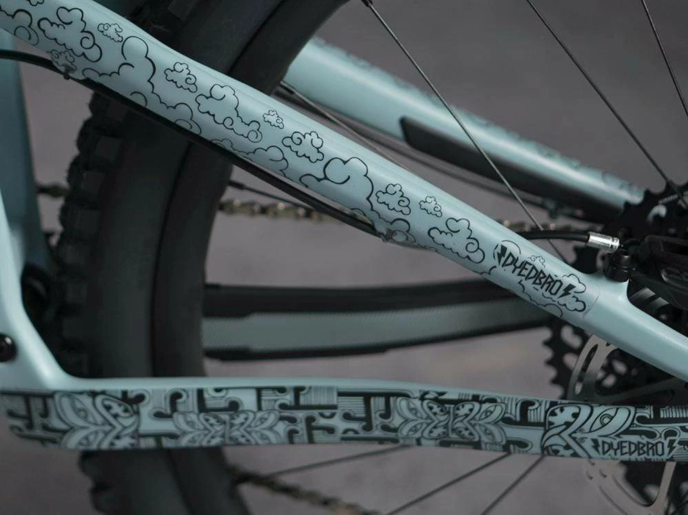 DyedBro Aotearoa Rammefolie Sort – Mat 3 DyedBro Aotearoa Rammefolie Sort – Mat - Billede 3