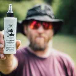 Peaty's Peaty’s 120ml LinkLube Dry 5 Peaty's Peaty’s 120ml LinkLube Dry -Crankbrothers Salgsbutik maxresdefault 1